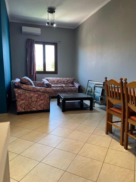 Kampos Apartment Chios Town Buitenkant foto